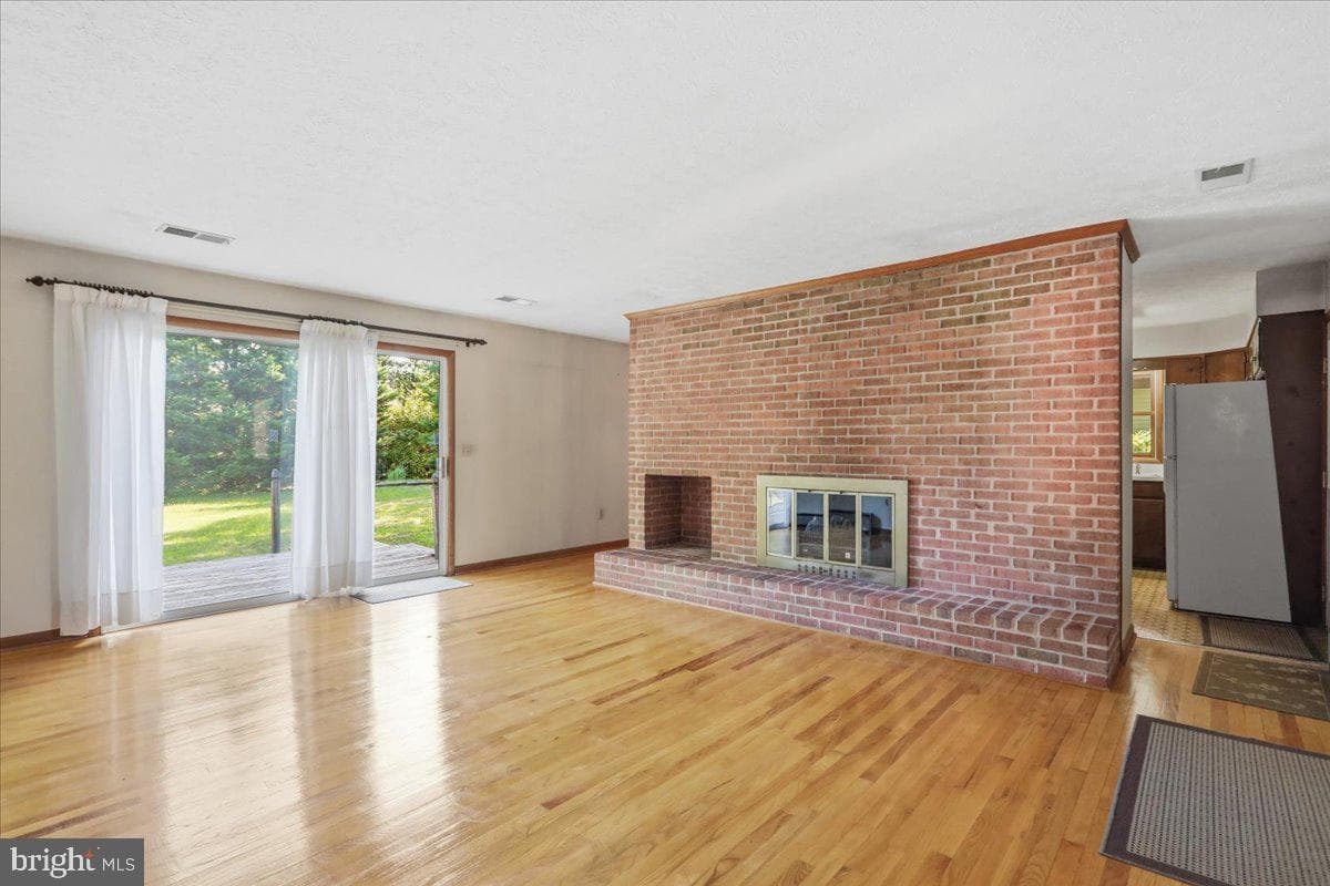 121 Belle Boyd Boulevard photo 4