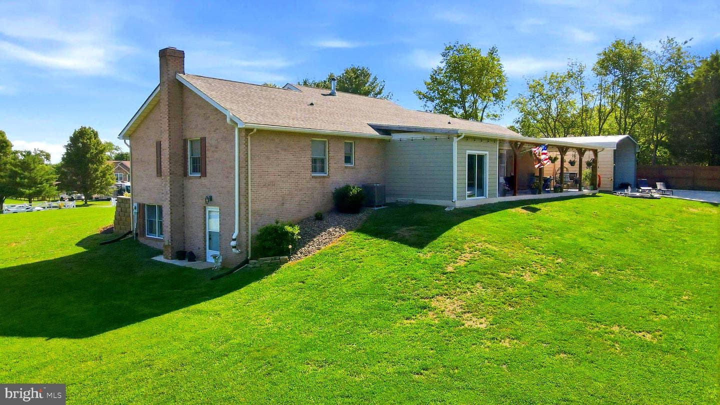 109 Mosby Court photo 8