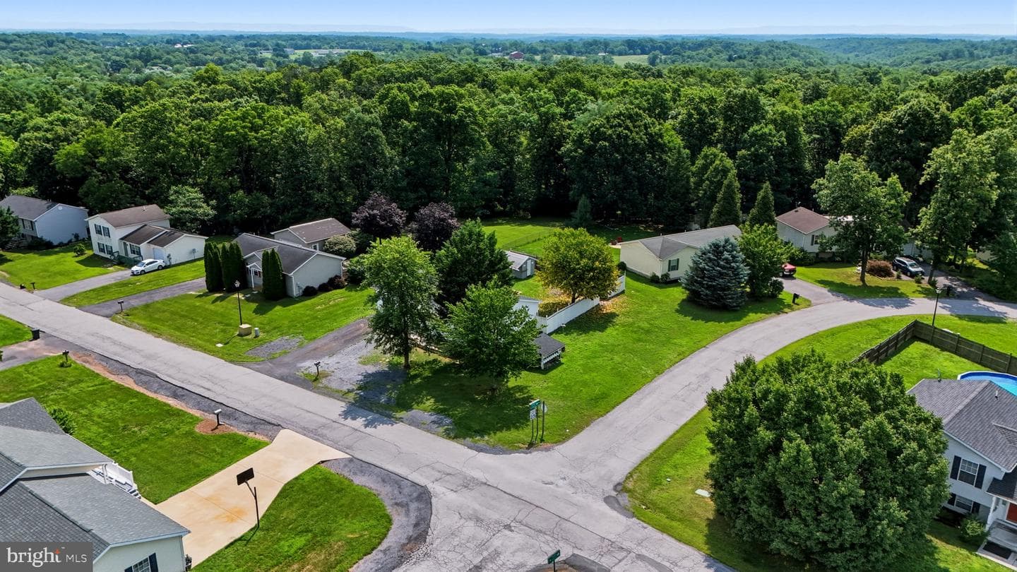 331 Crestview photo 39