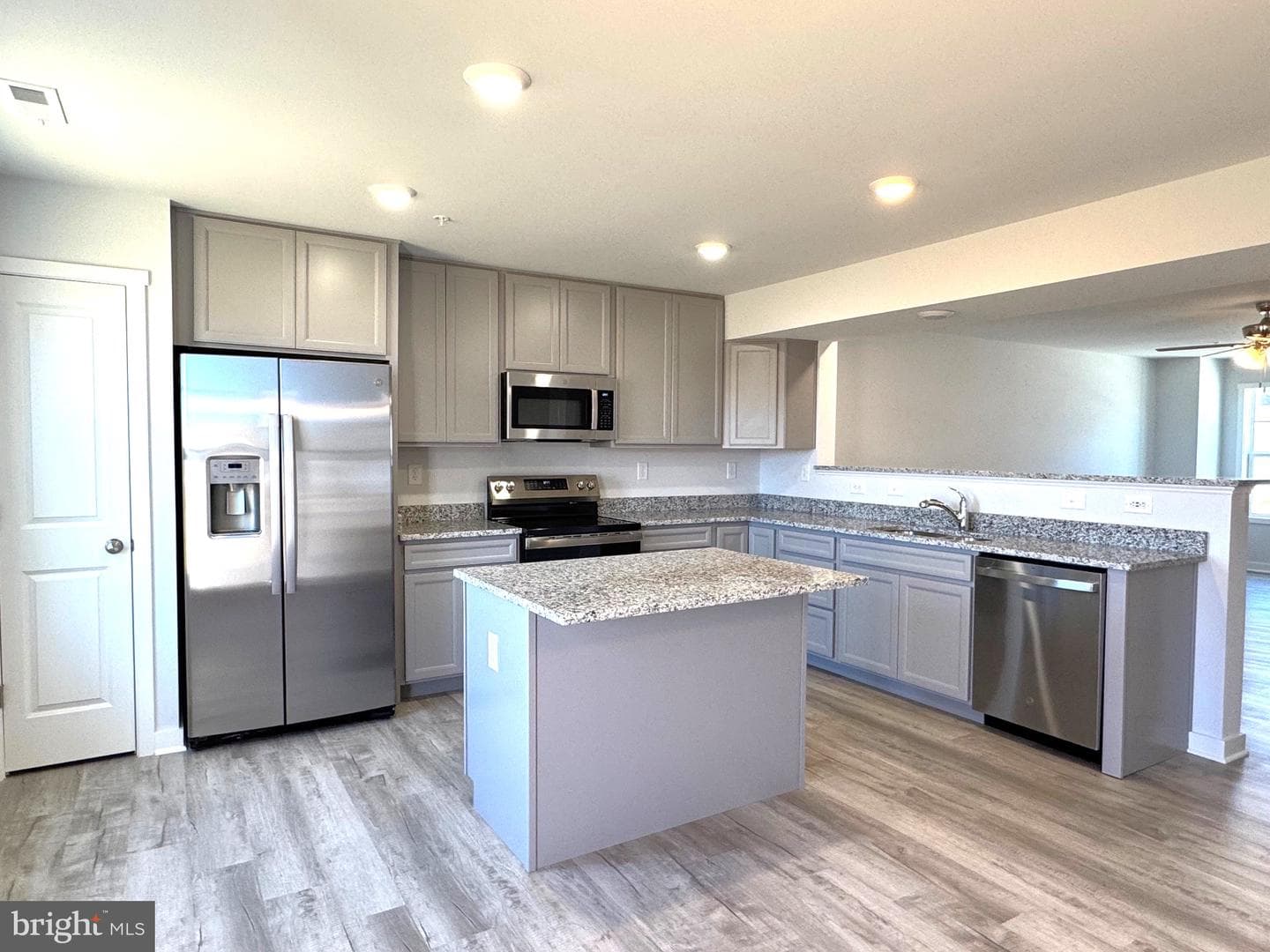 L48 Recife Court photo 4