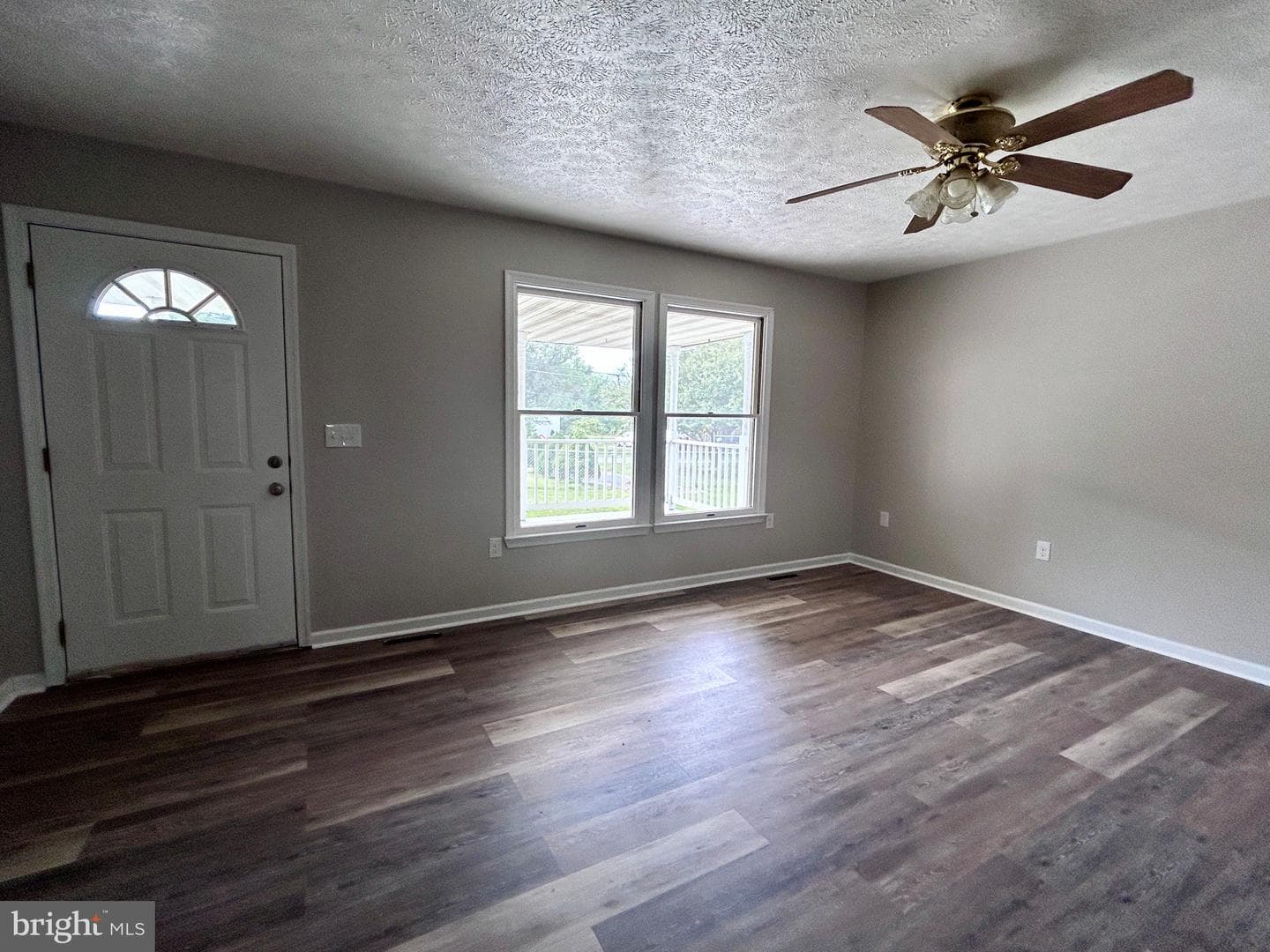 505 N Western Avenue photo 5