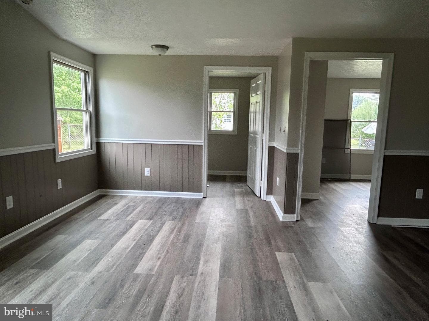 505 N Western Avenue photo 7