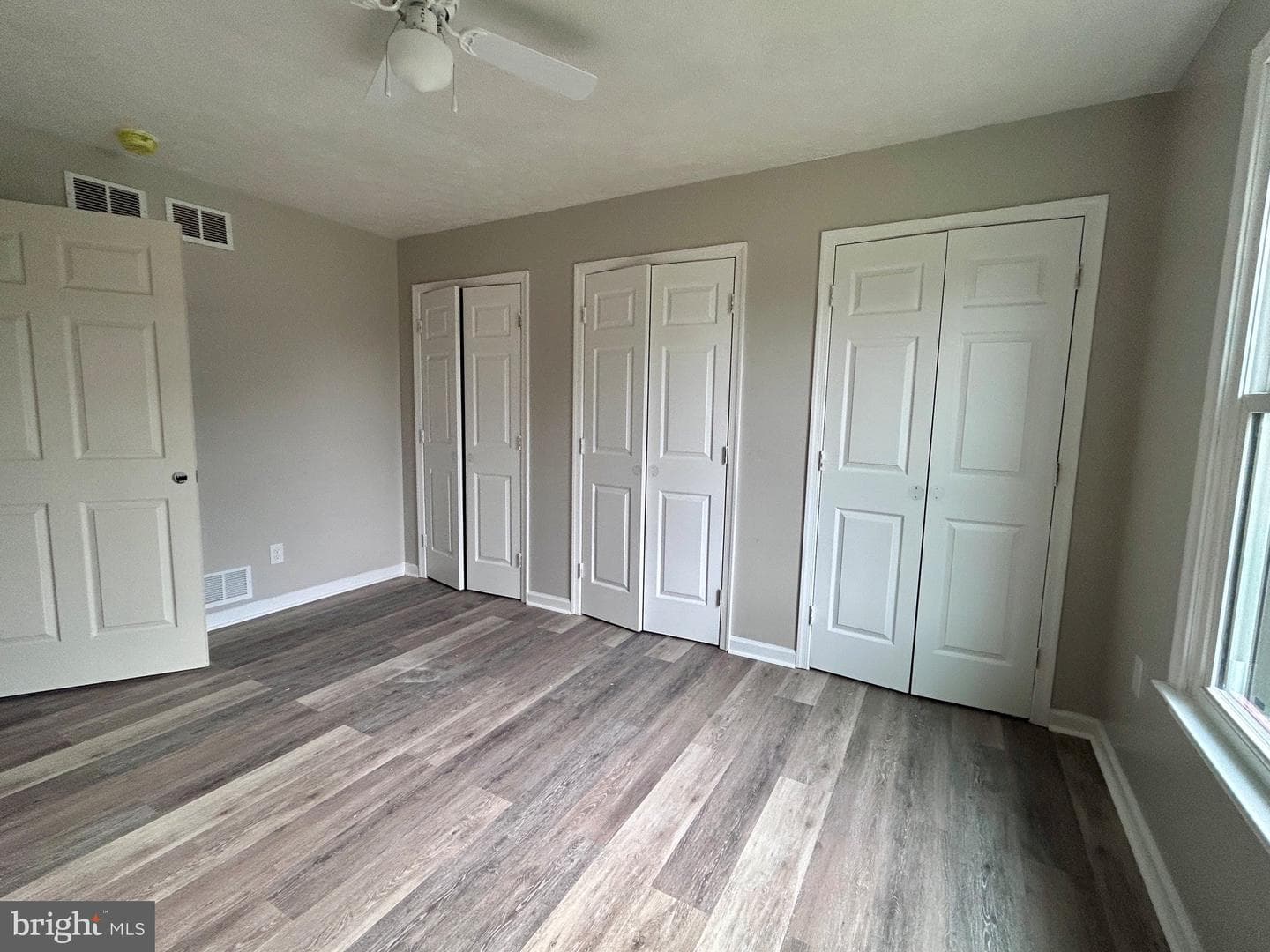 505 N Western Avenue photo 8