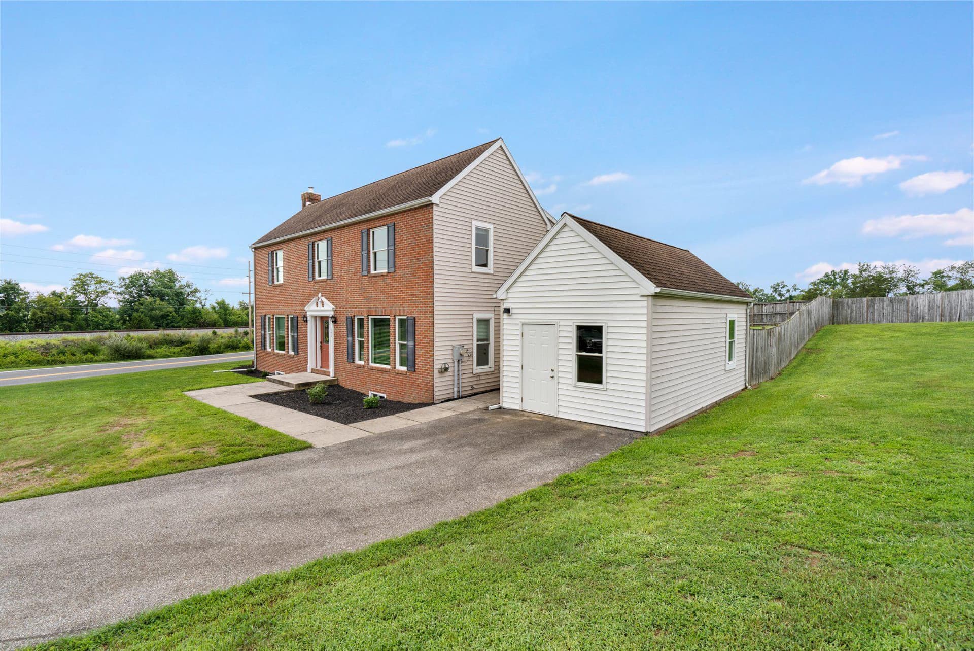 641 Brown Road photo 1
