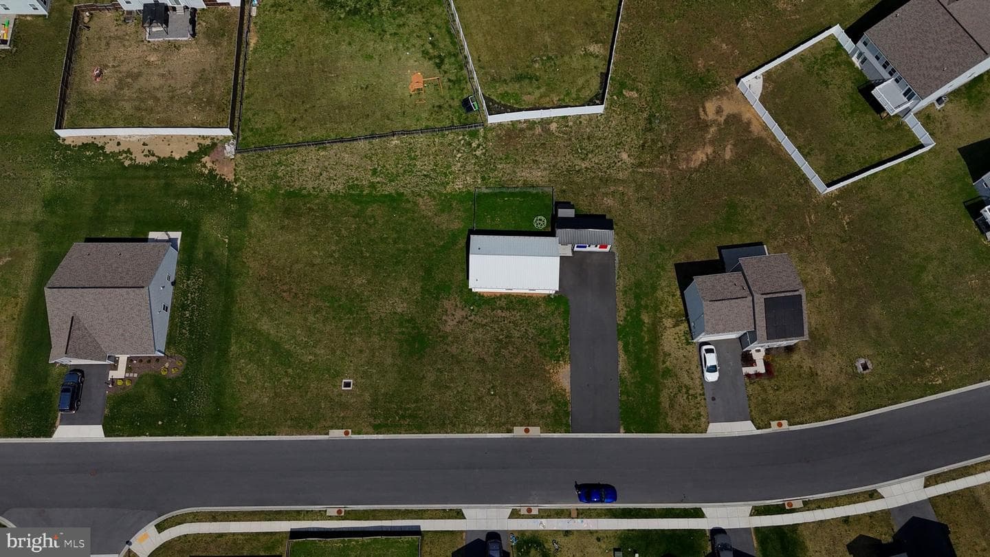 111 Kiskadee Drive photo 1