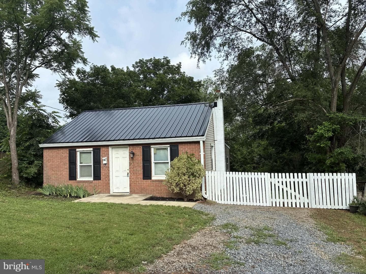 117 Walnut St photo 1