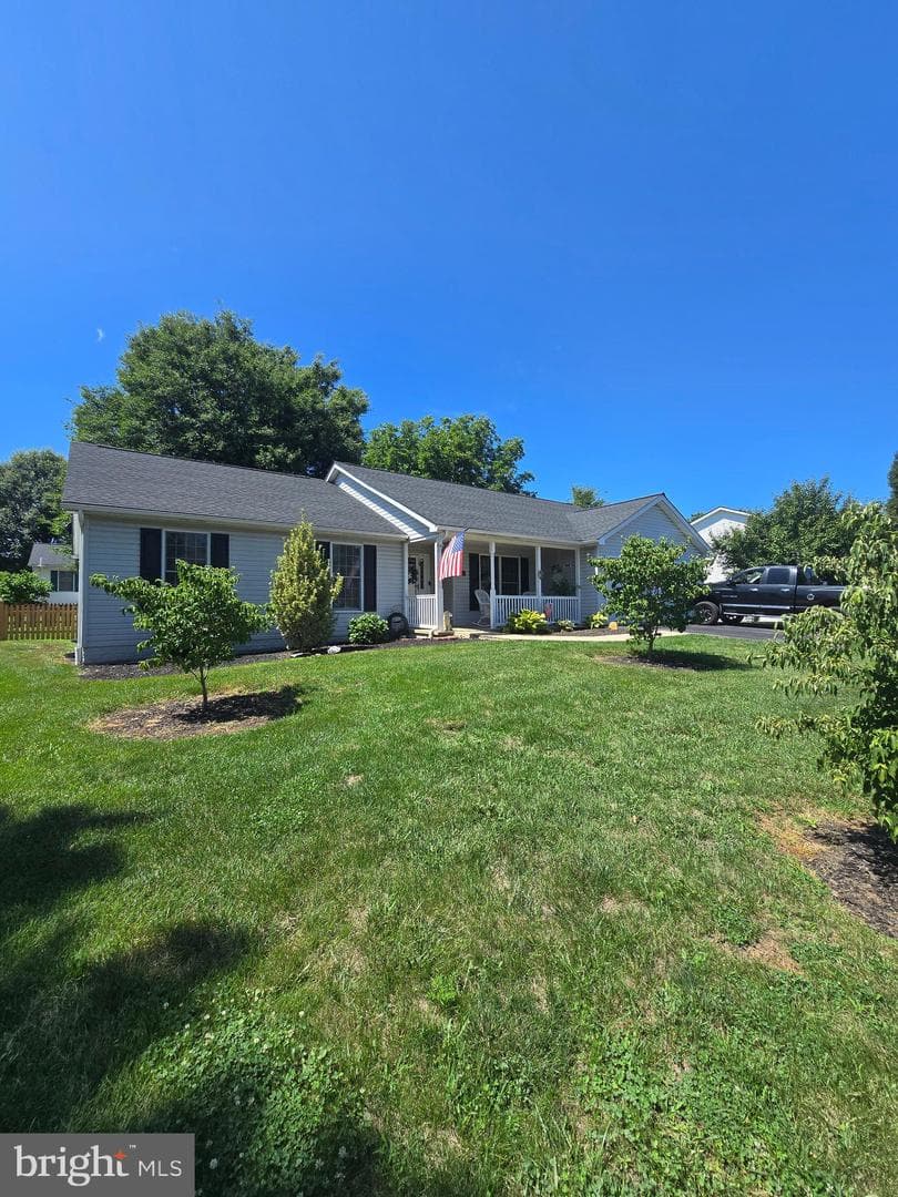 84 Oriole Lane photo 1