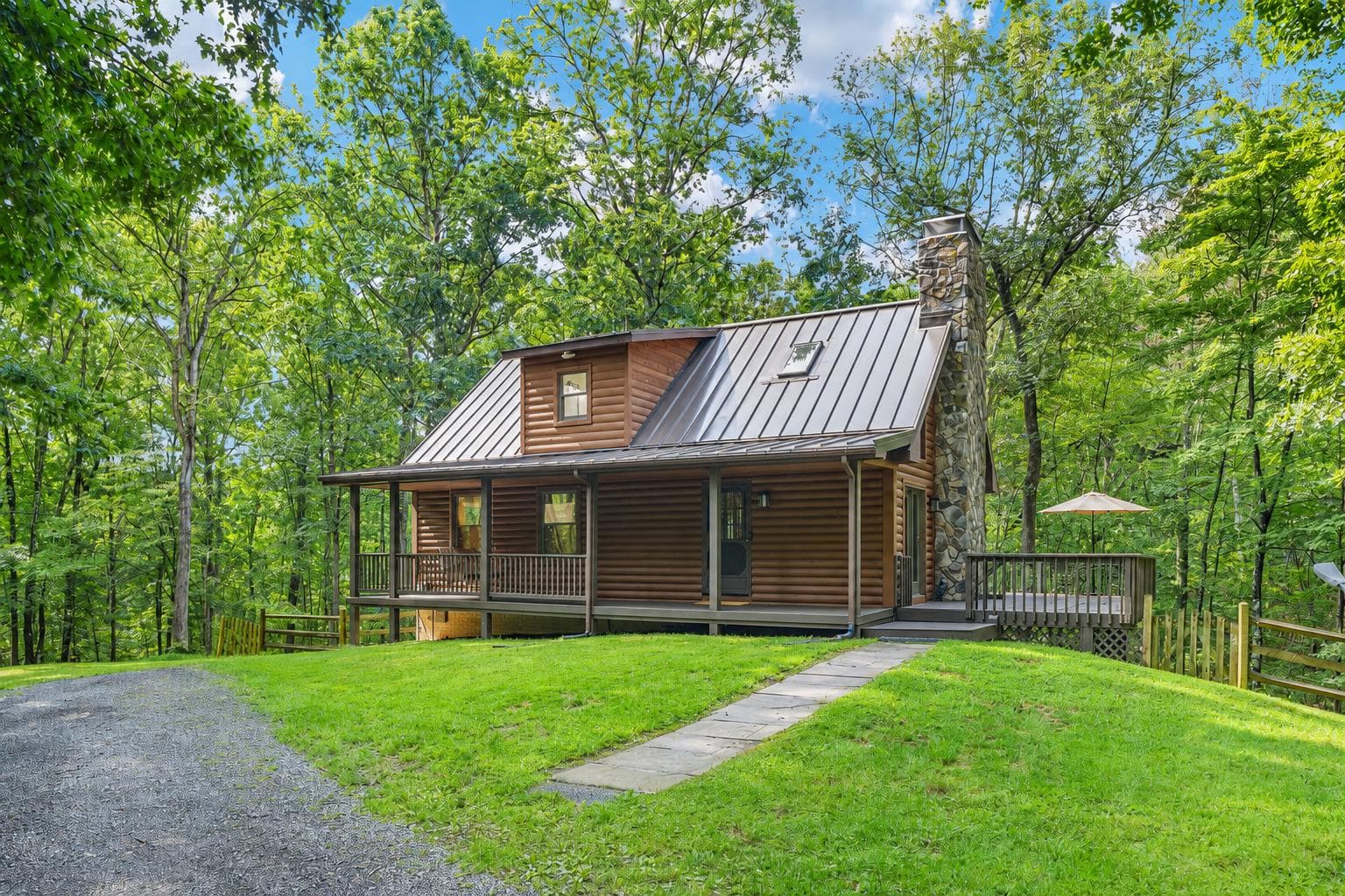 624 Tilhance Road photo 1