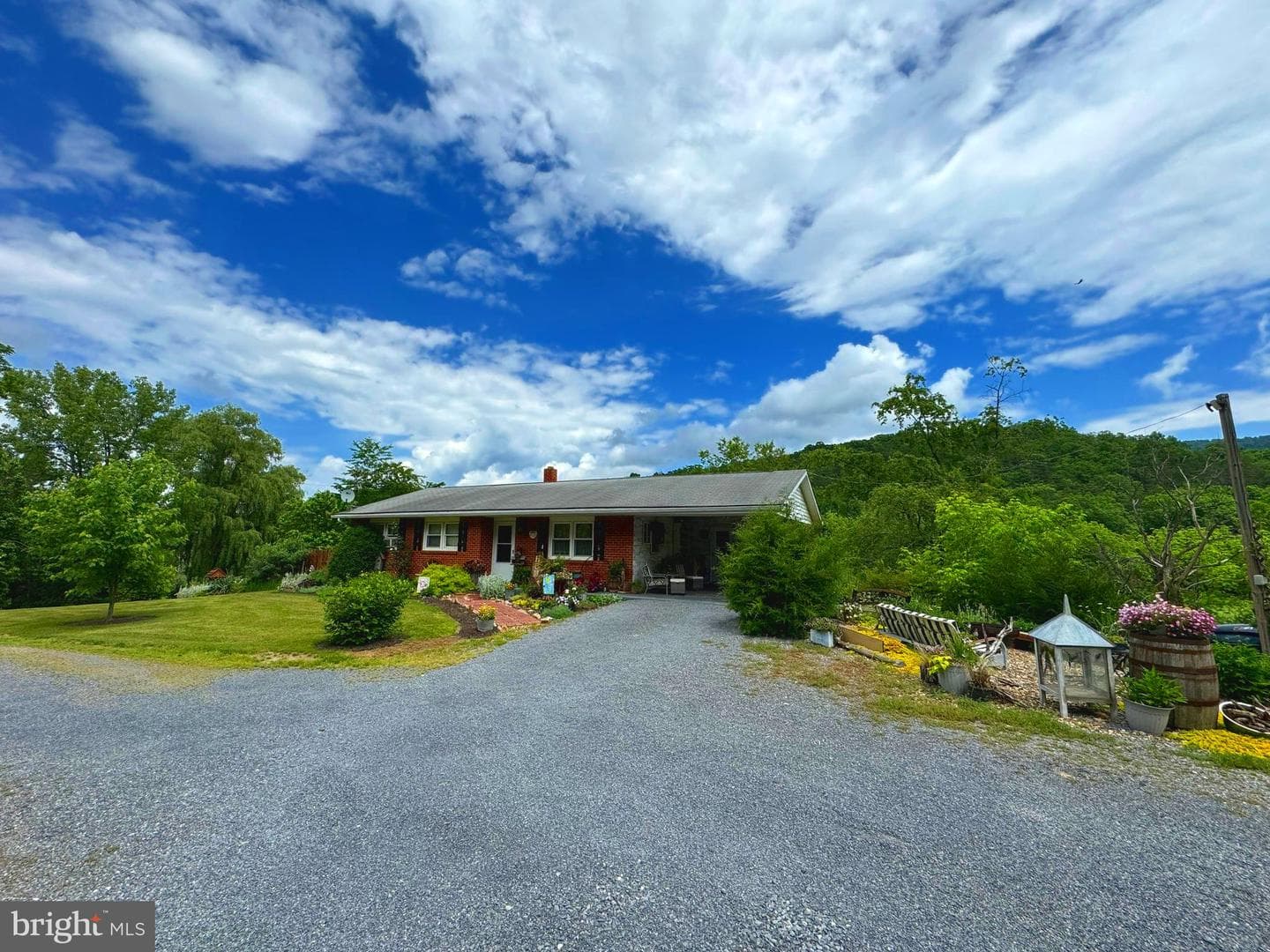 1750 Patterson Creek Road photo 2