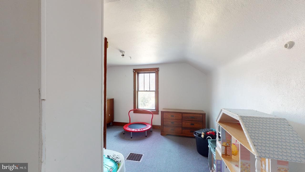 2042 Front Street photo 27