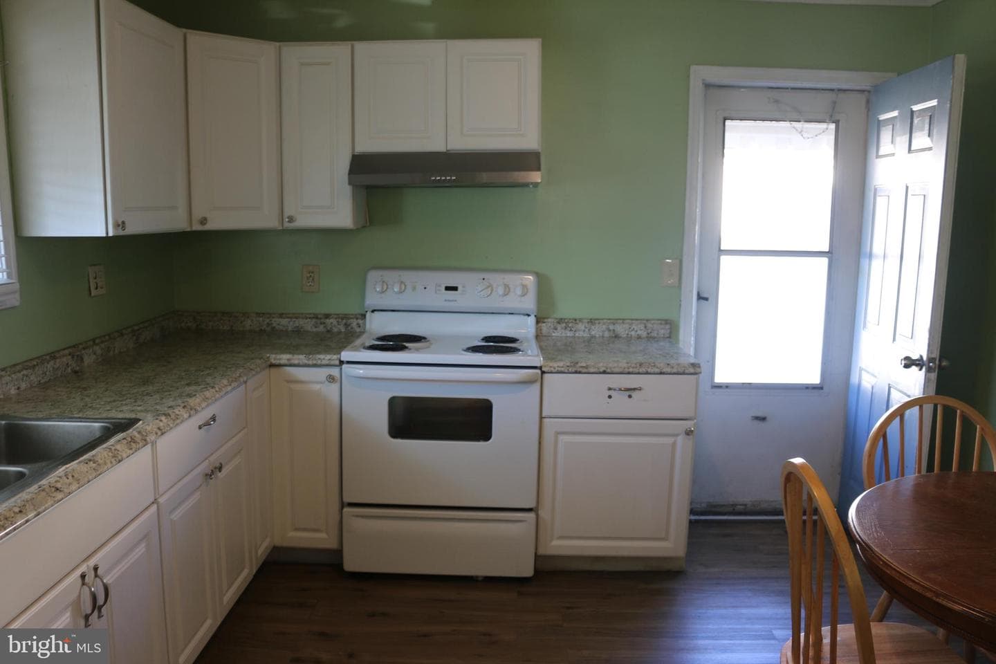 19 Myrtle Avenue photo 14