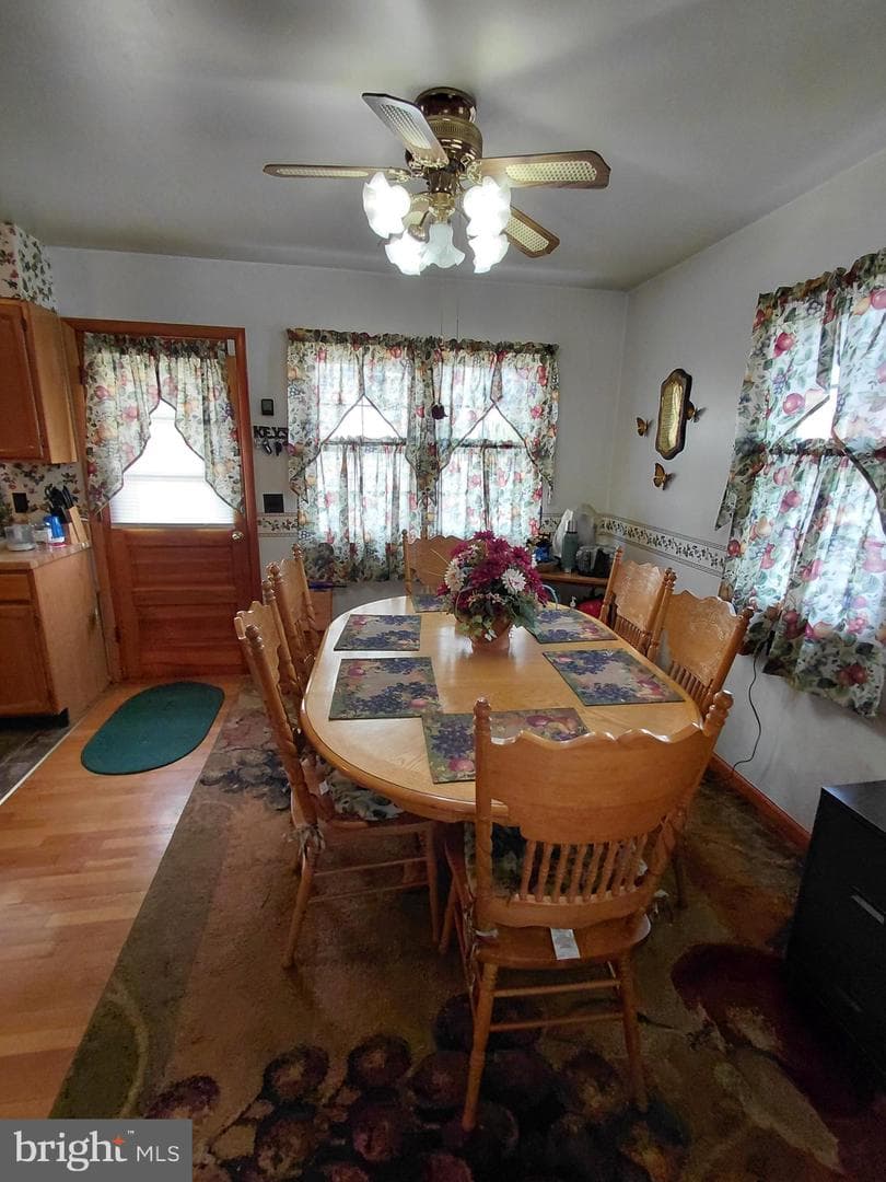 112 Grant Street photo 16