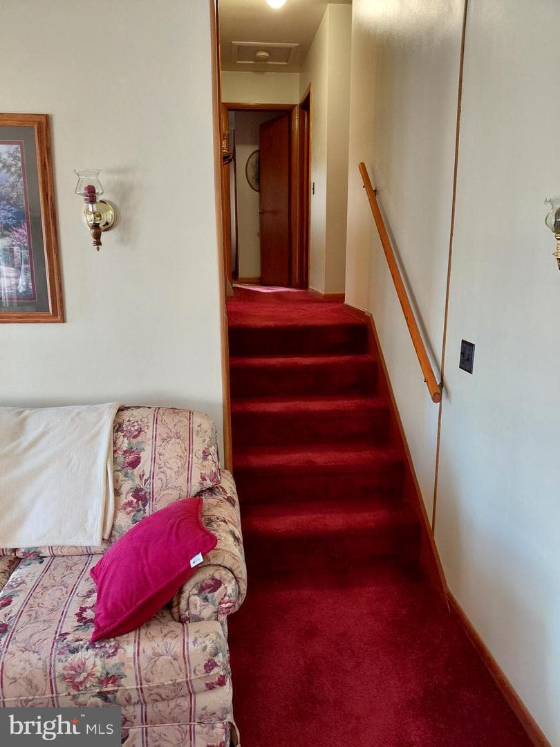 112 Grant Street photo 24