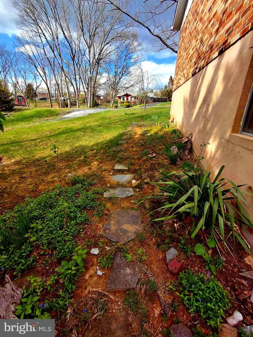 201 Woodlawn Drive photo 33