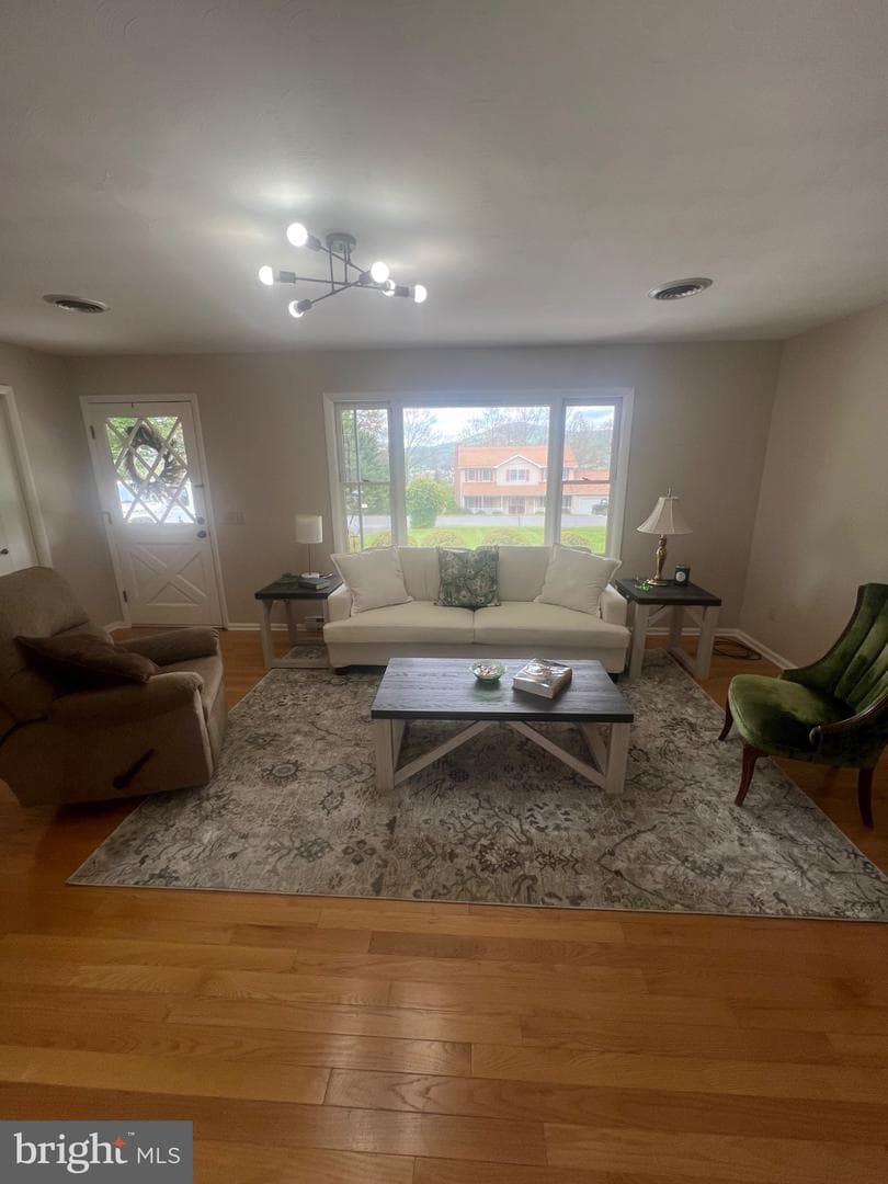 395 Point Dr photo 3