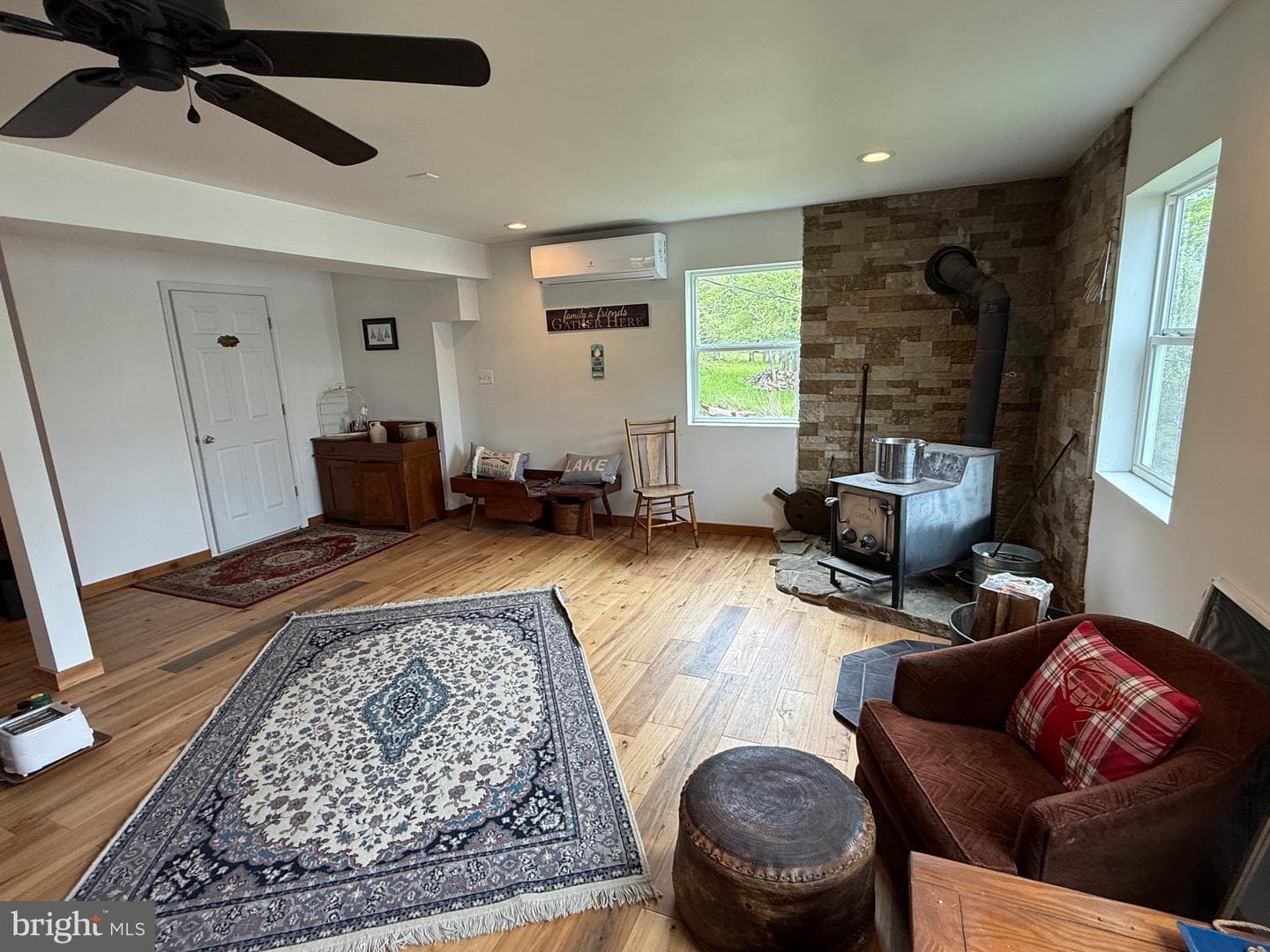 106 N Rock Ridge Lane photo 3