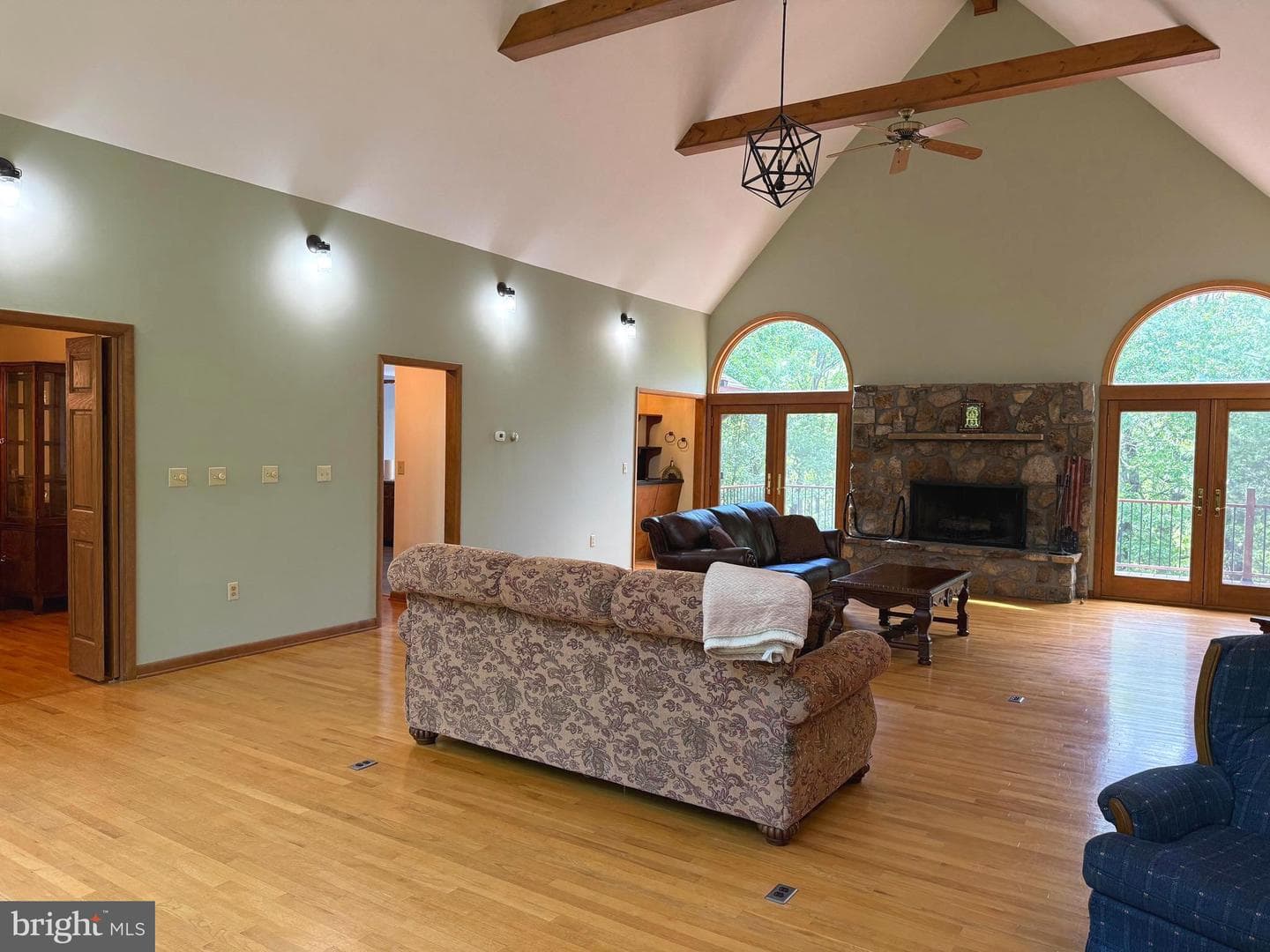 500 Maryvale Lane photo 19