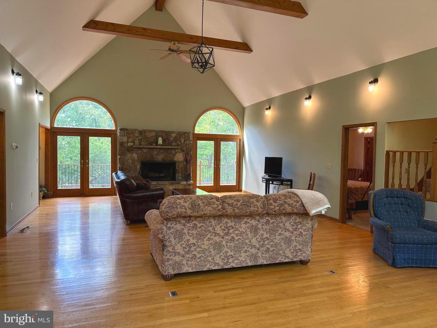 500 Maryvale Lane photo 20