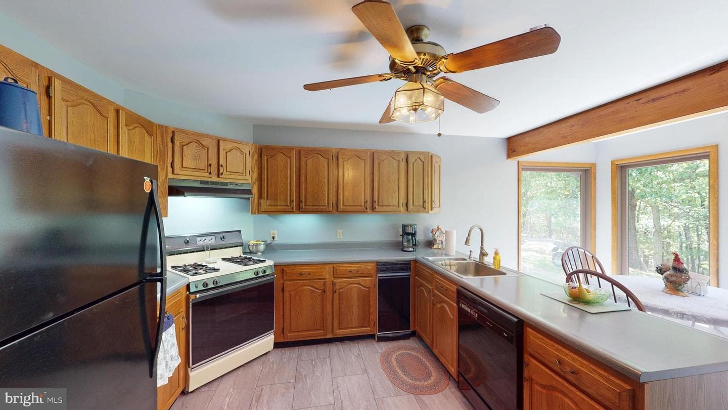500 Maryvale Lane photo 24