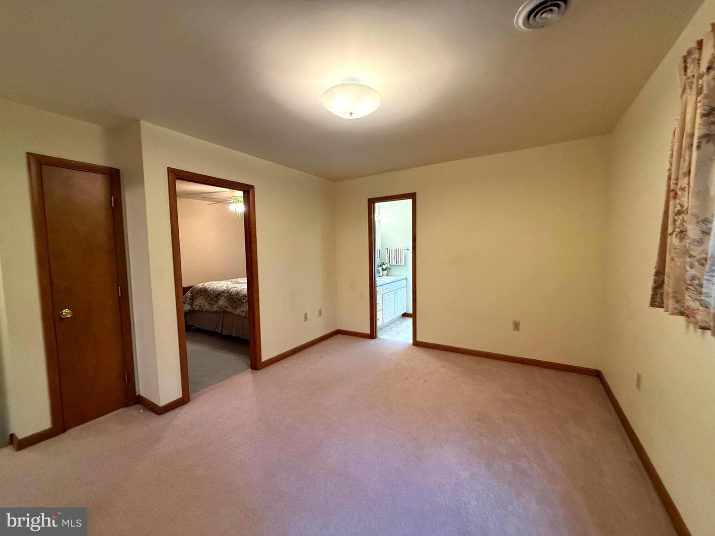 500 Maryvale Lane photo 53