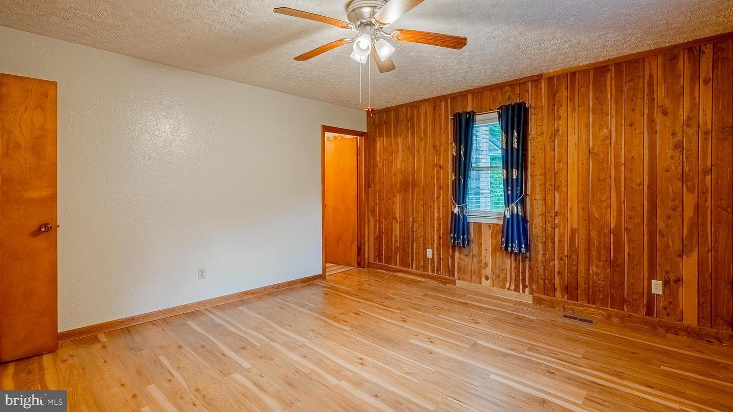 8462 N Fork Highway photo 47