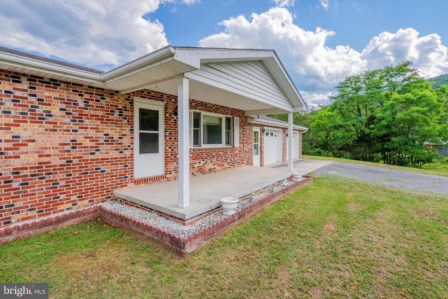 162 Stratus Drive photo 5