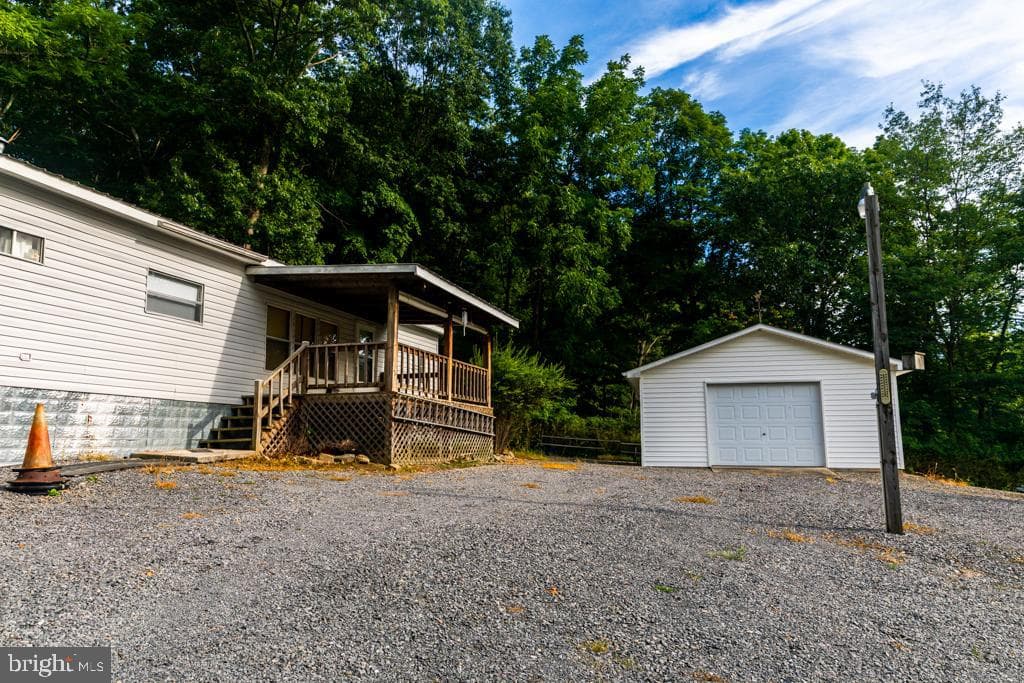 2152 Walnut Bottom Road photo 33