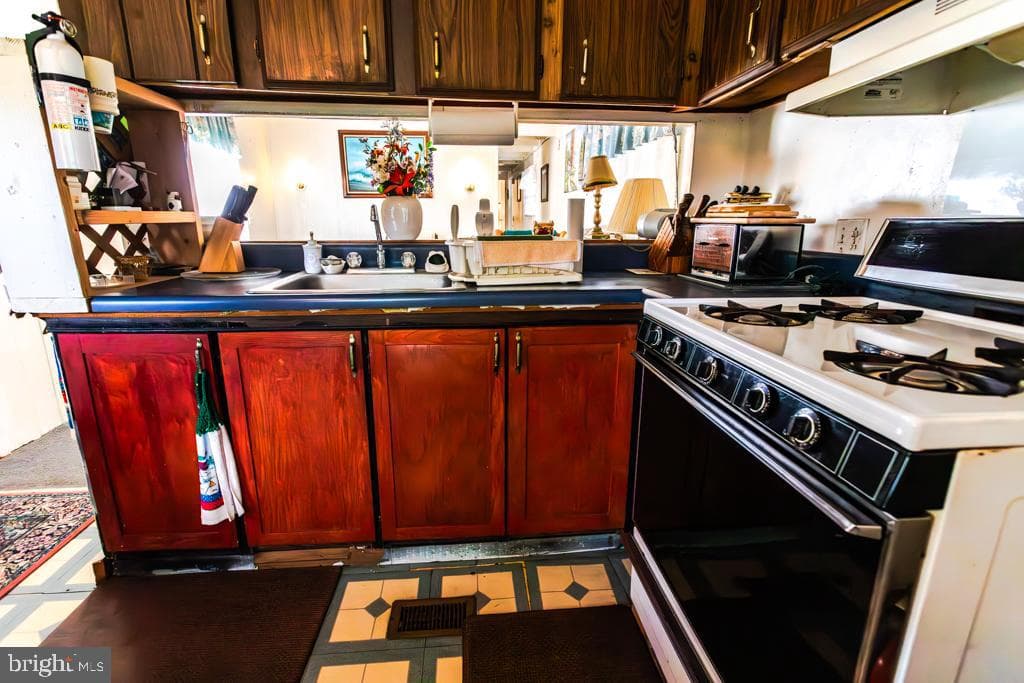 2152 Walnut Bottom Road photo 97