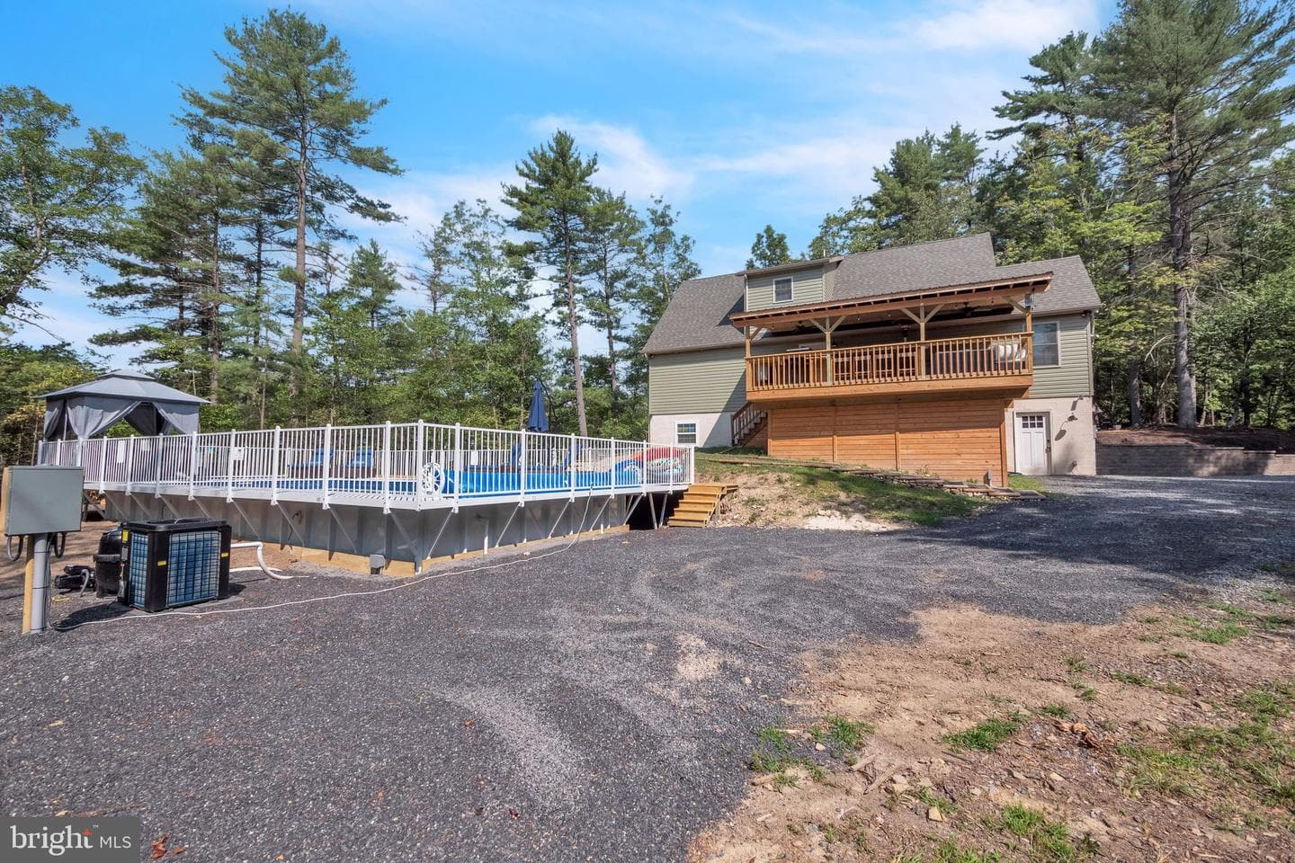 78 High Point Dr photo 5