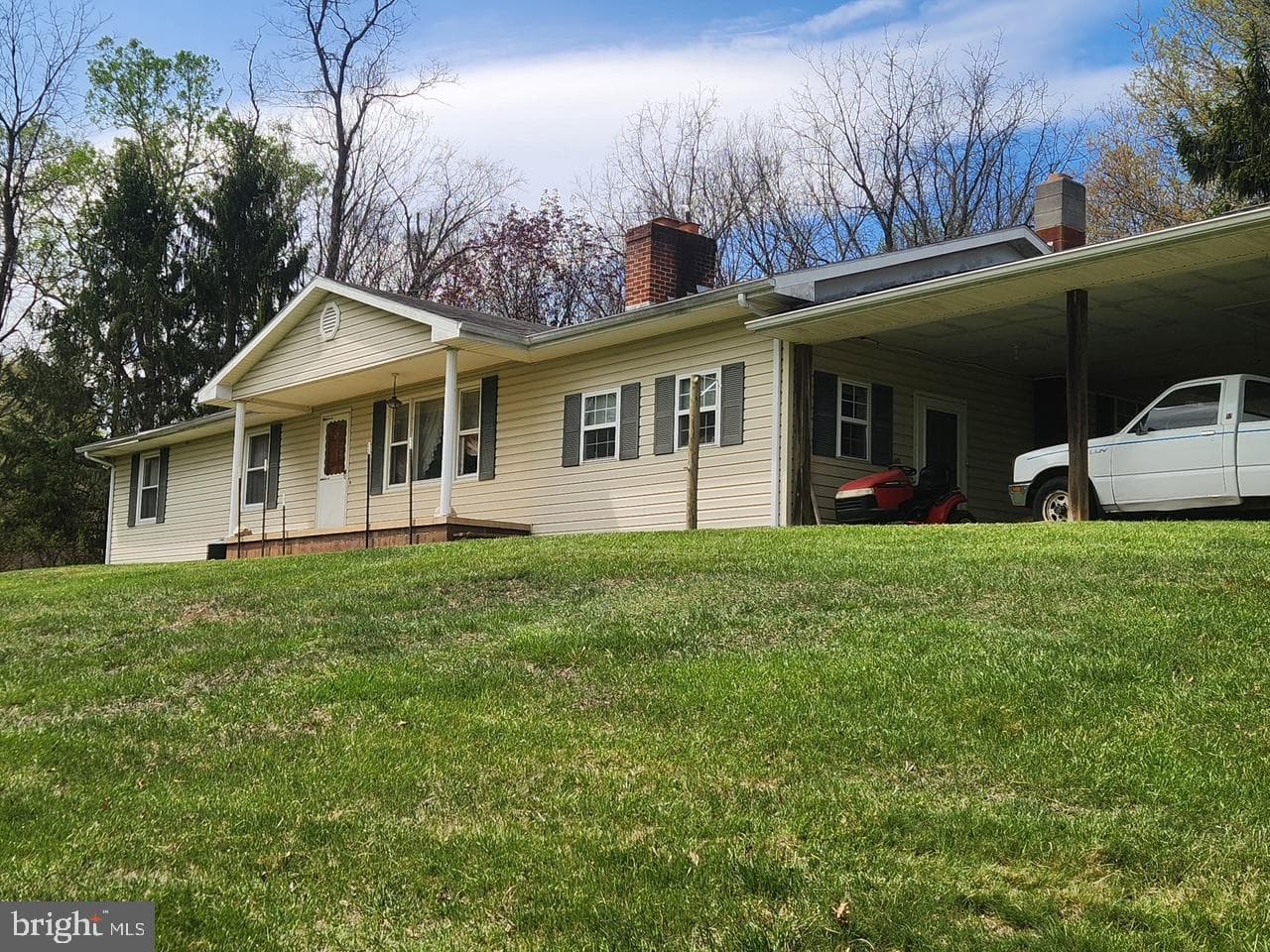 4309 Old Fields Road photo 3