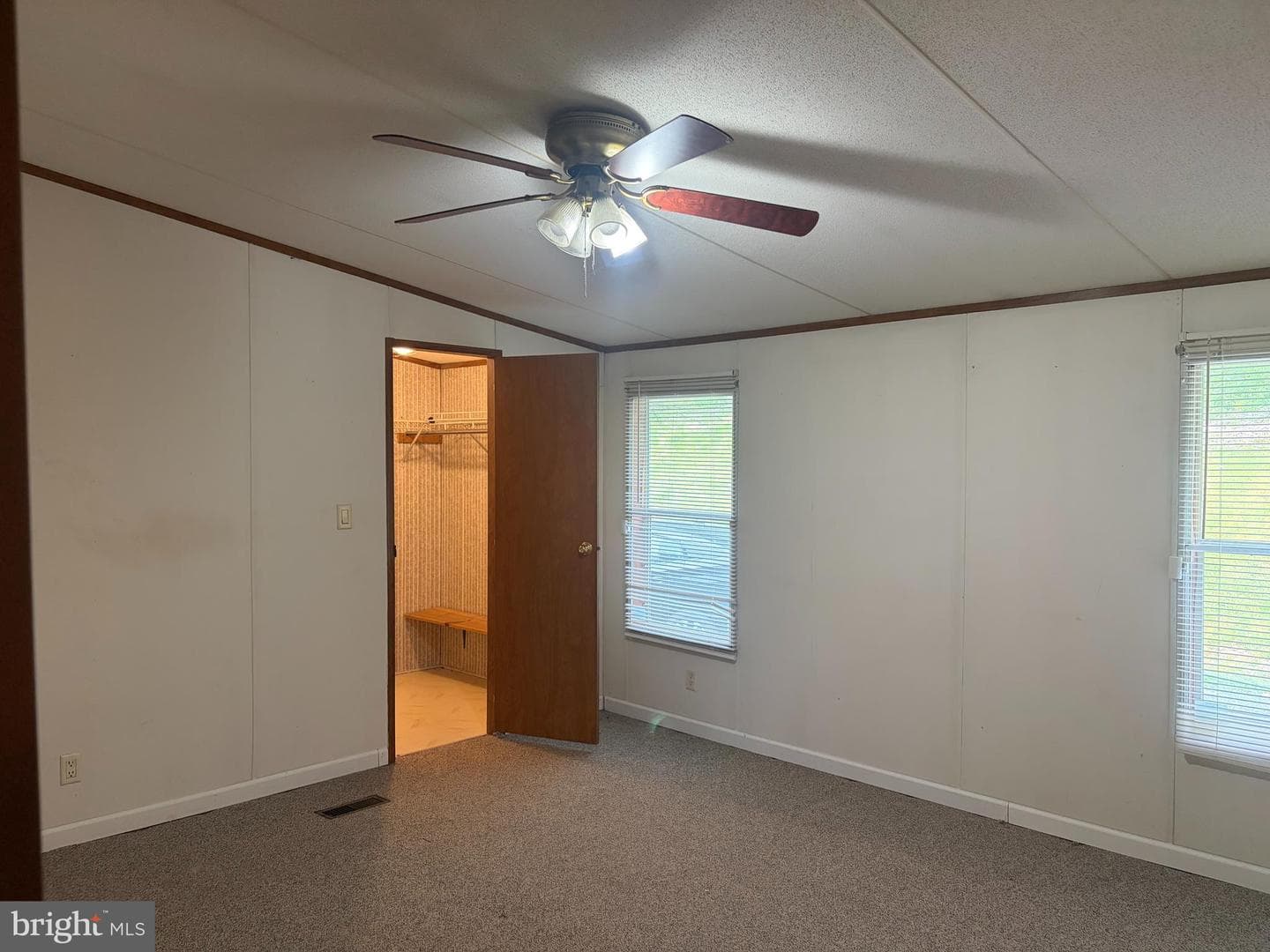 216 Walnut Drive photo 11