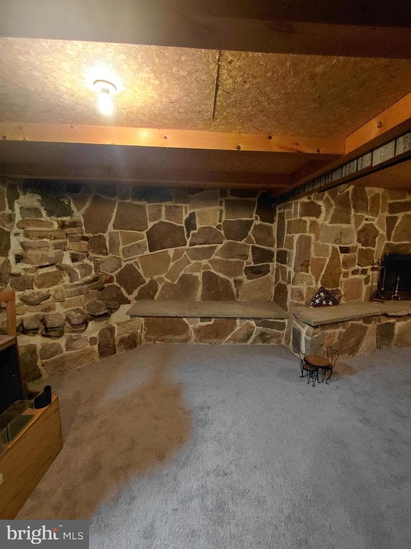 1085 Frosty Hollow Road photo 60