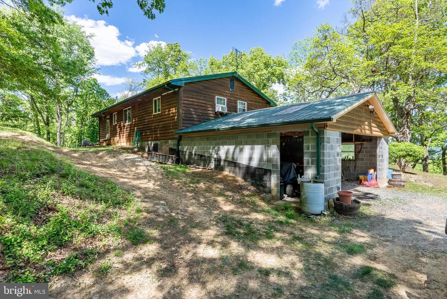 2598 Mountain View Road photo 12