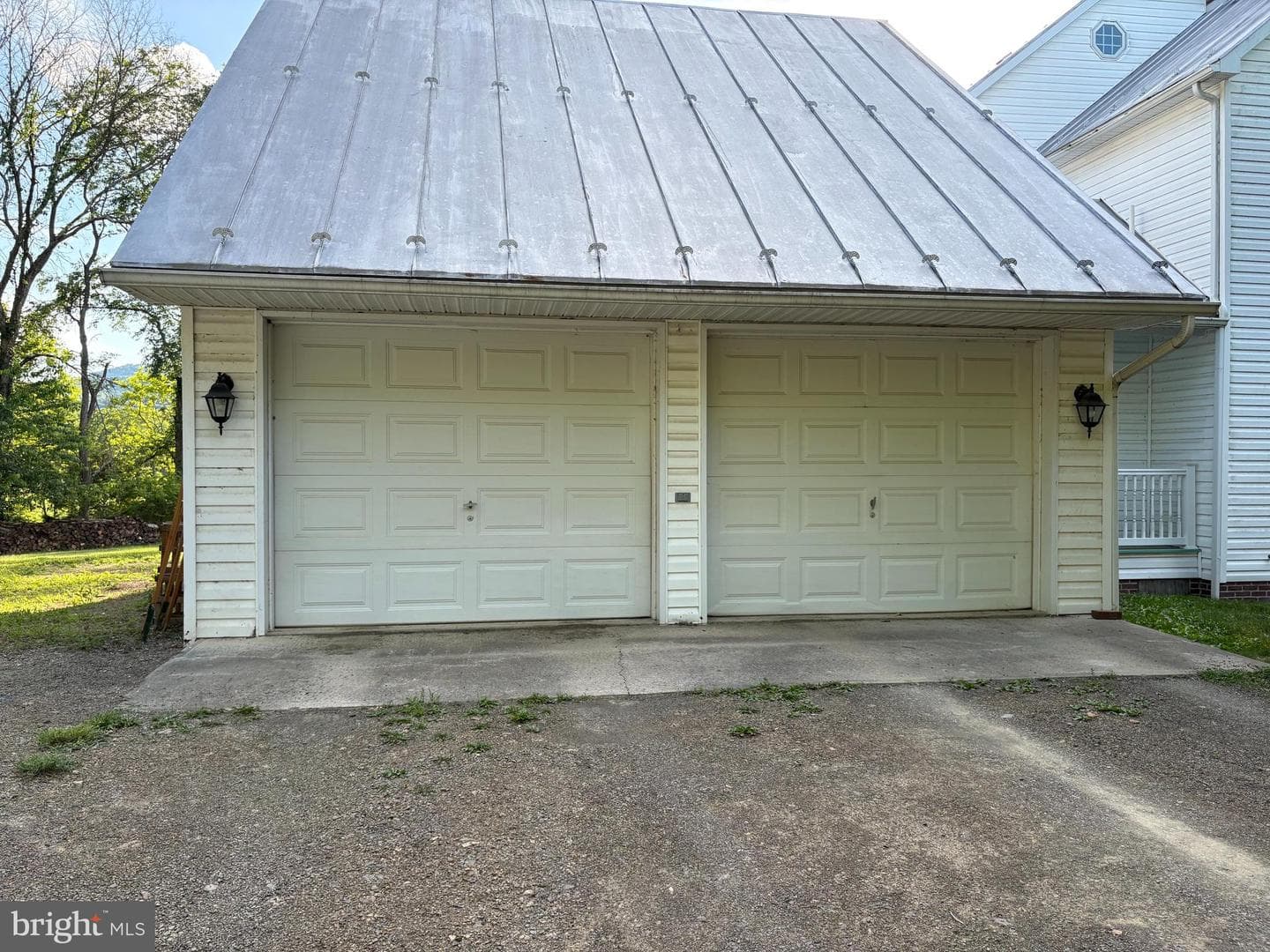 312 Tanager Drive photo 4