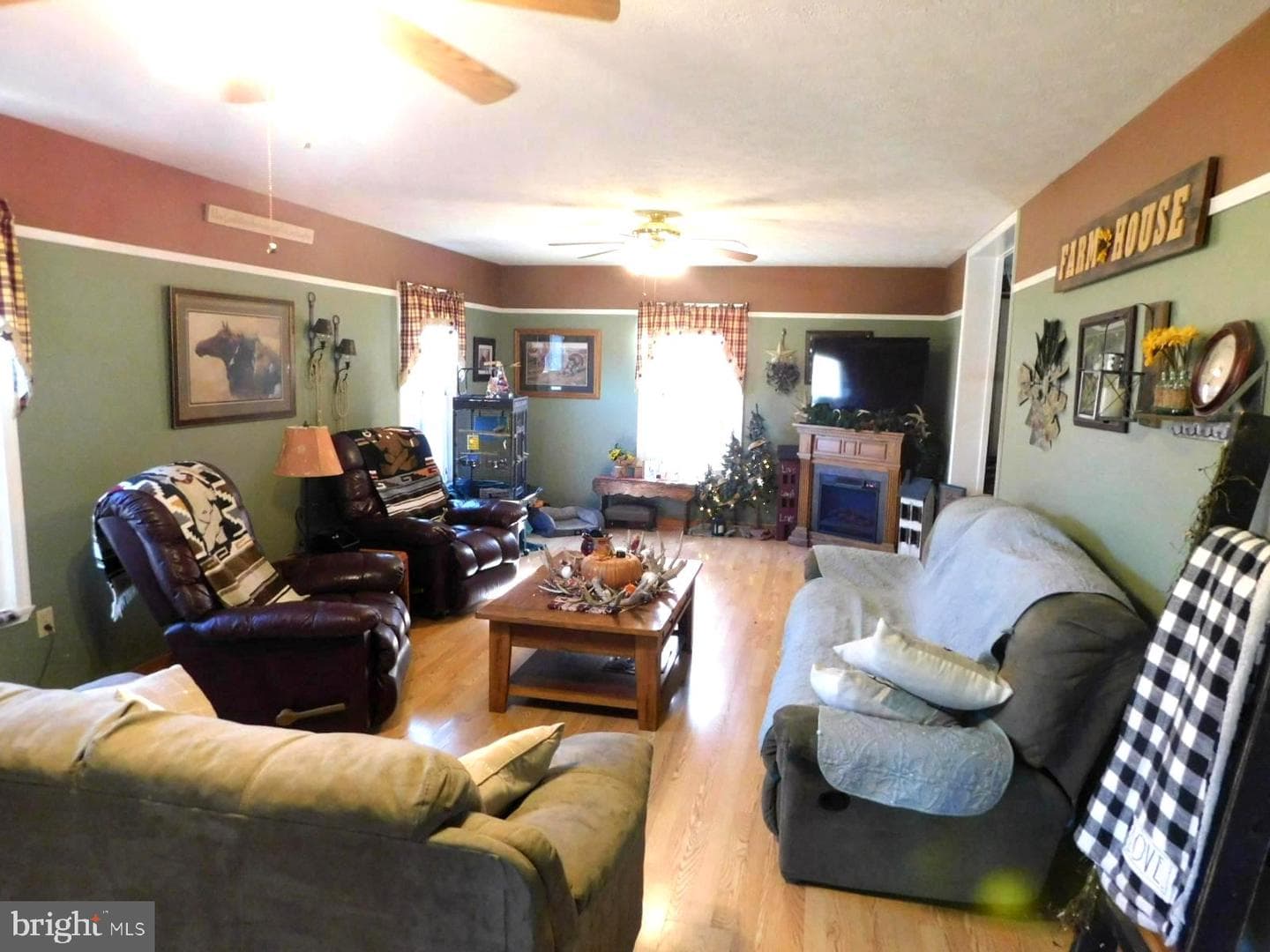 3415 N Mountain Road photo 13