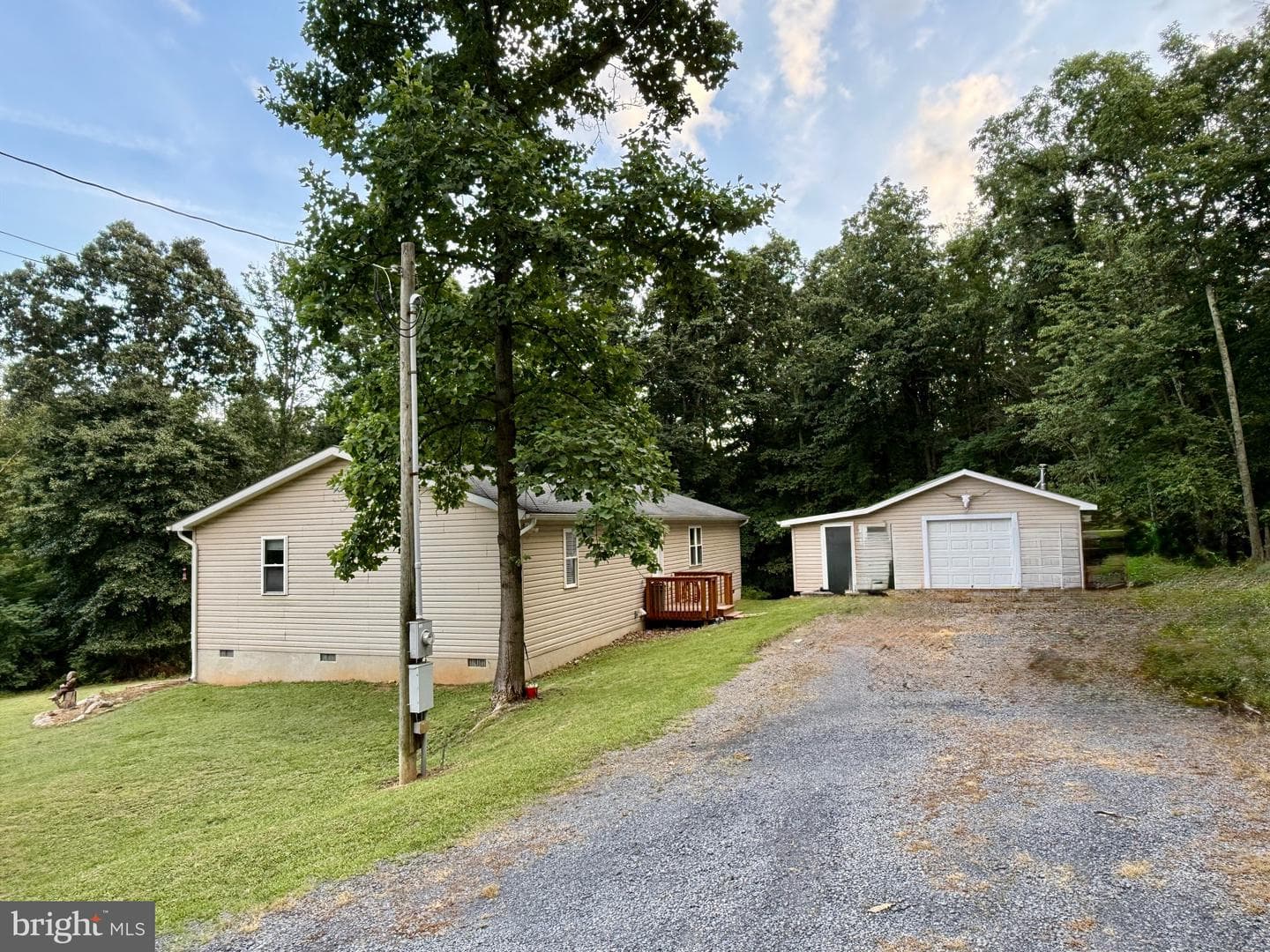 367 Clinton Drive photo 3