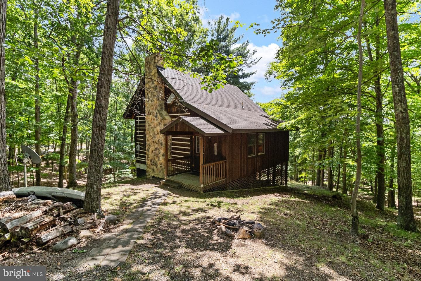 234 Hemlock Court photo 4