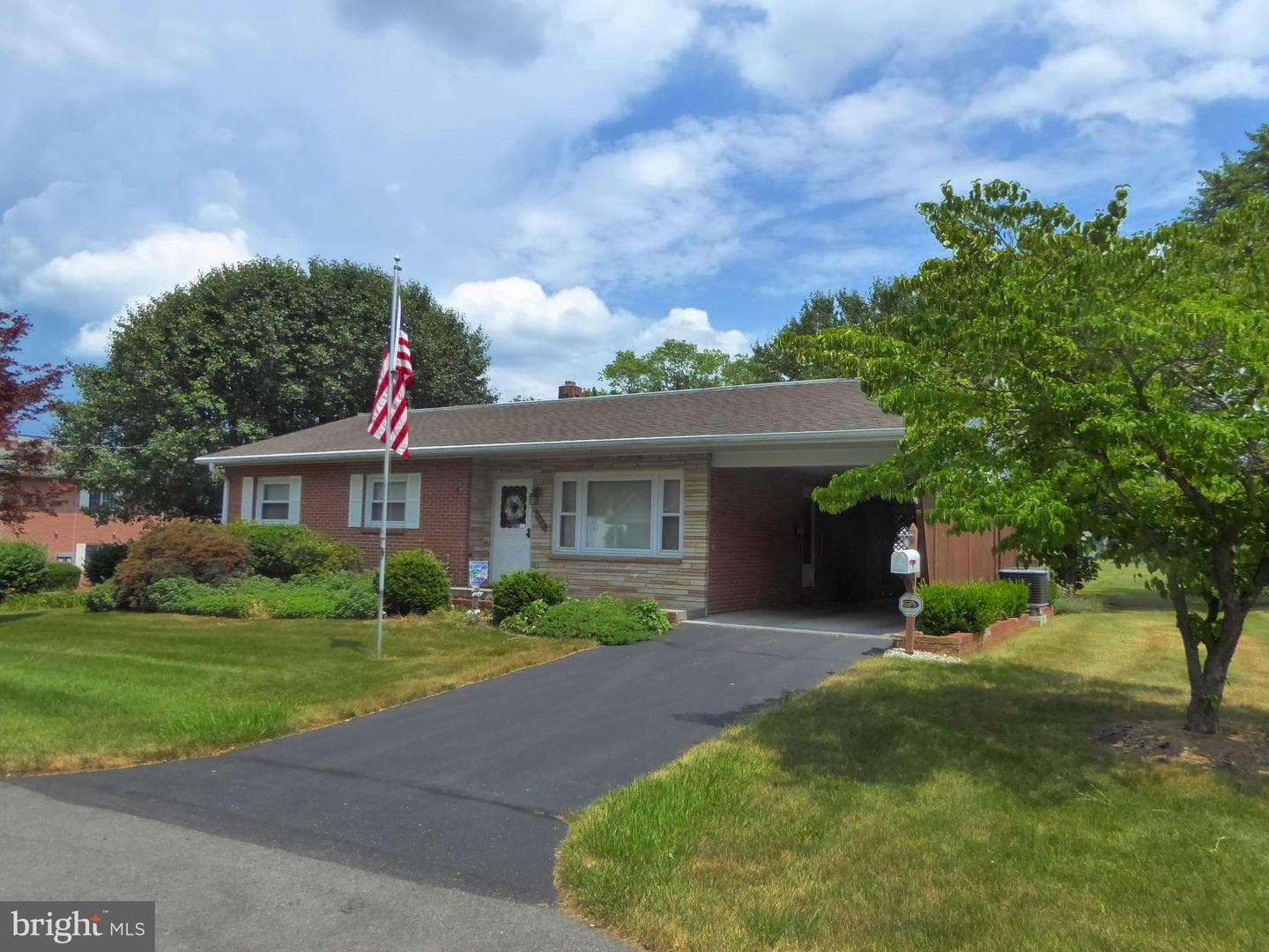 440 Center Avenue photo 38