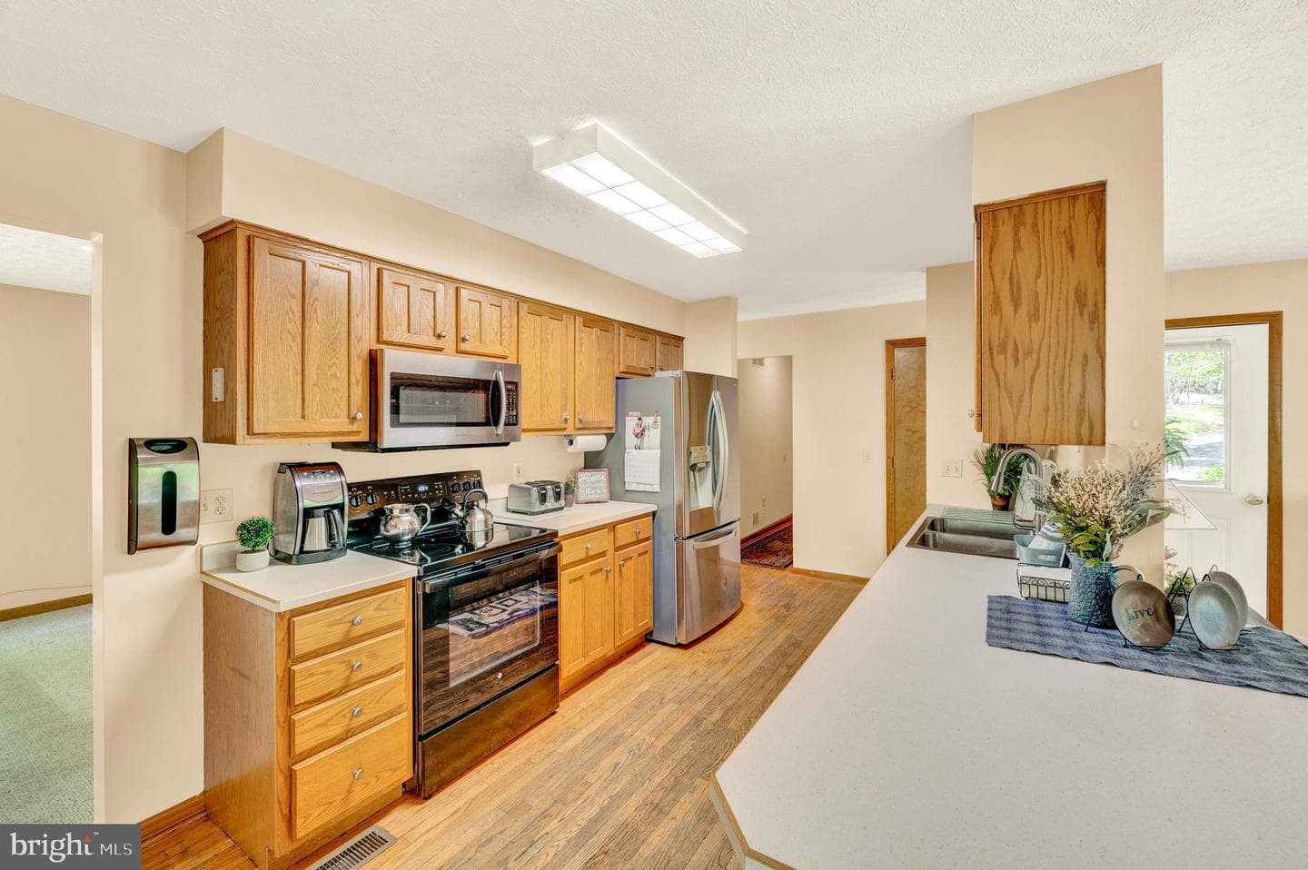 121 Pendragon Court photo 13