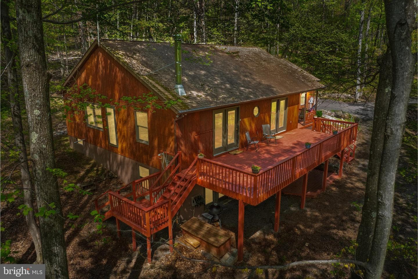 121 Pendragon Court photo 58