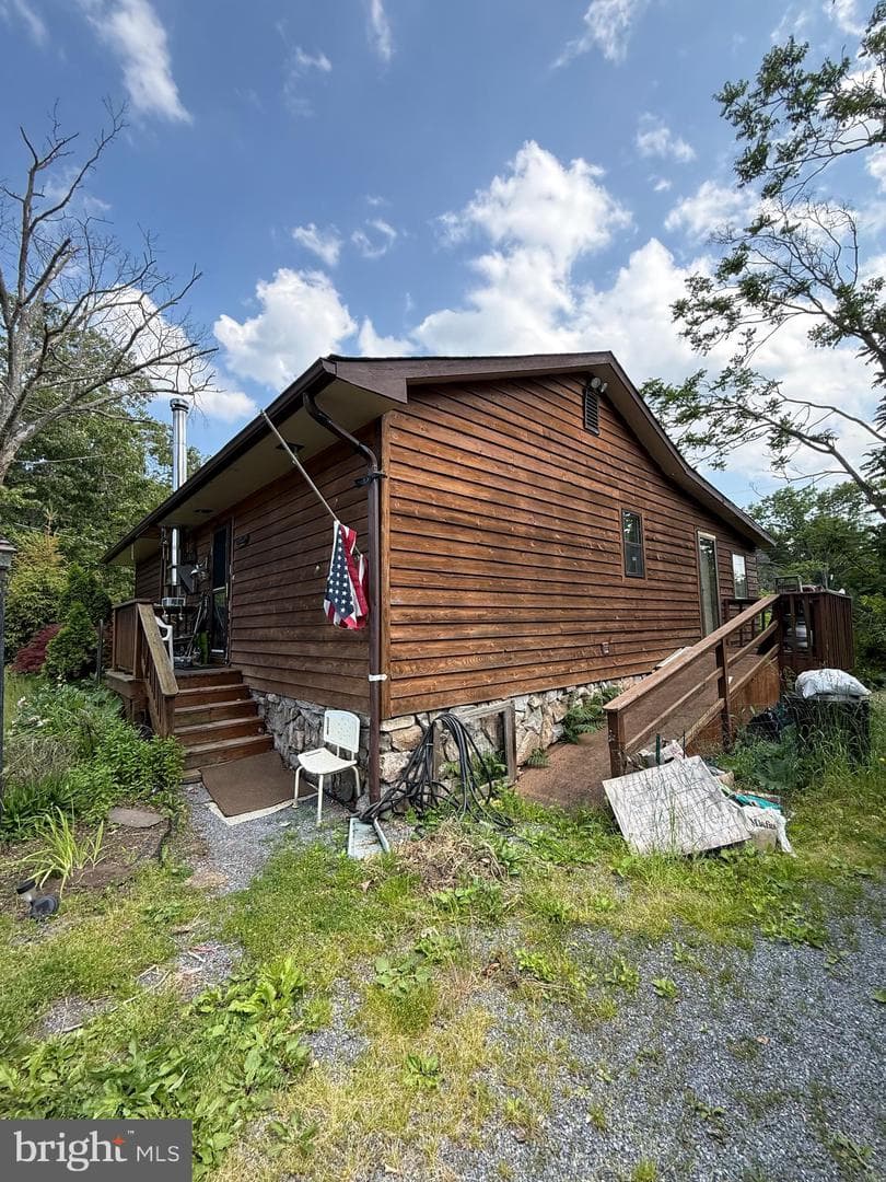 2098 Falls Road photo 2
