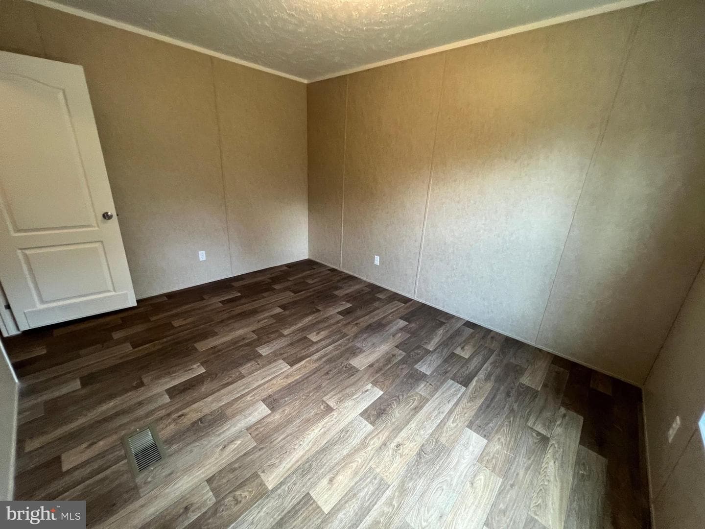 853 Janes Way photo 17