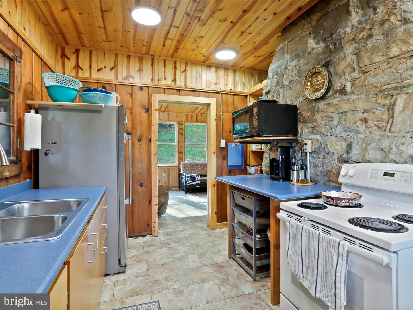 4478 Foxes Hollow Road photo 8