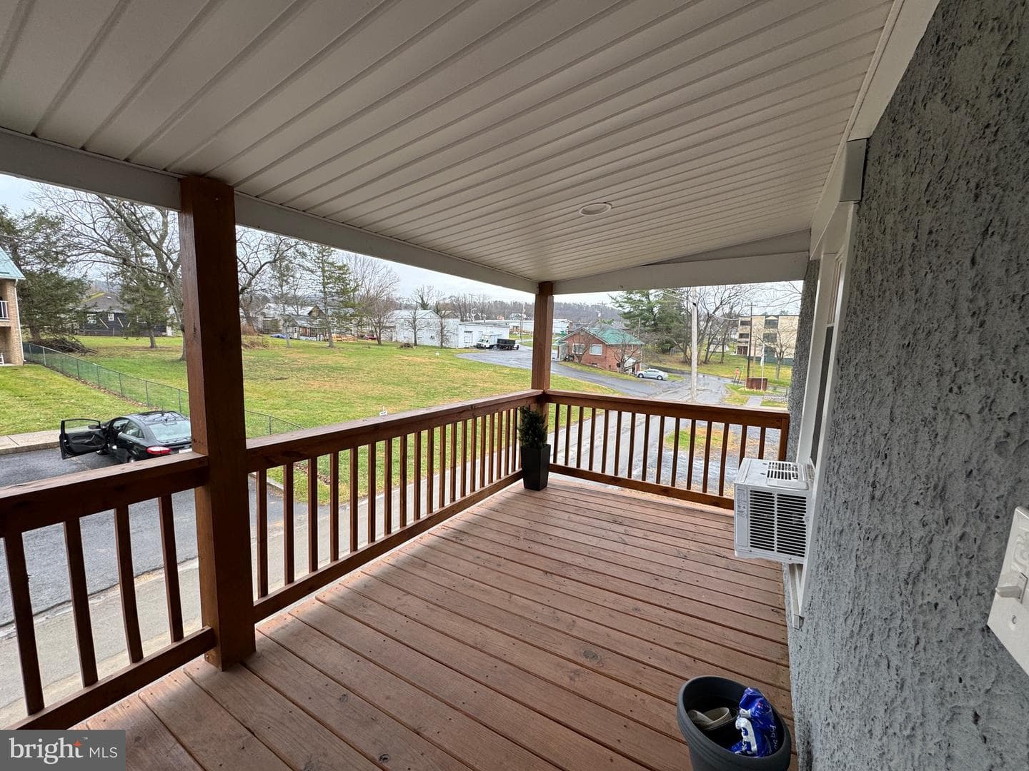 351 Elk Place photo 2