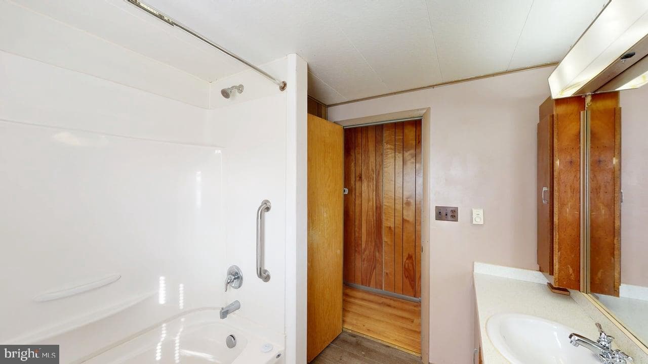 150 Hannas Road photo 25