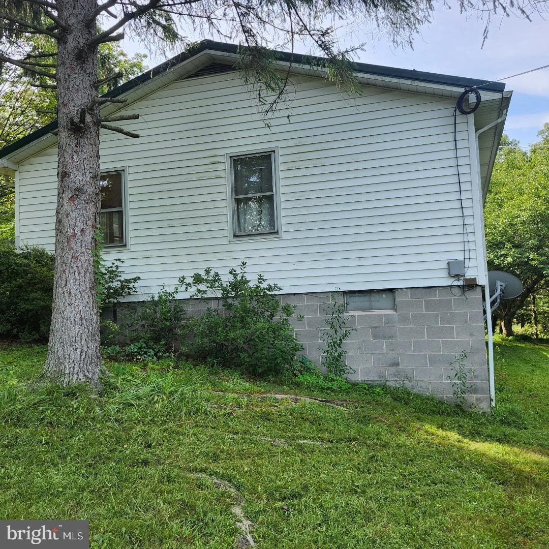 2445 Bear Wallow Hollow Road photo 4