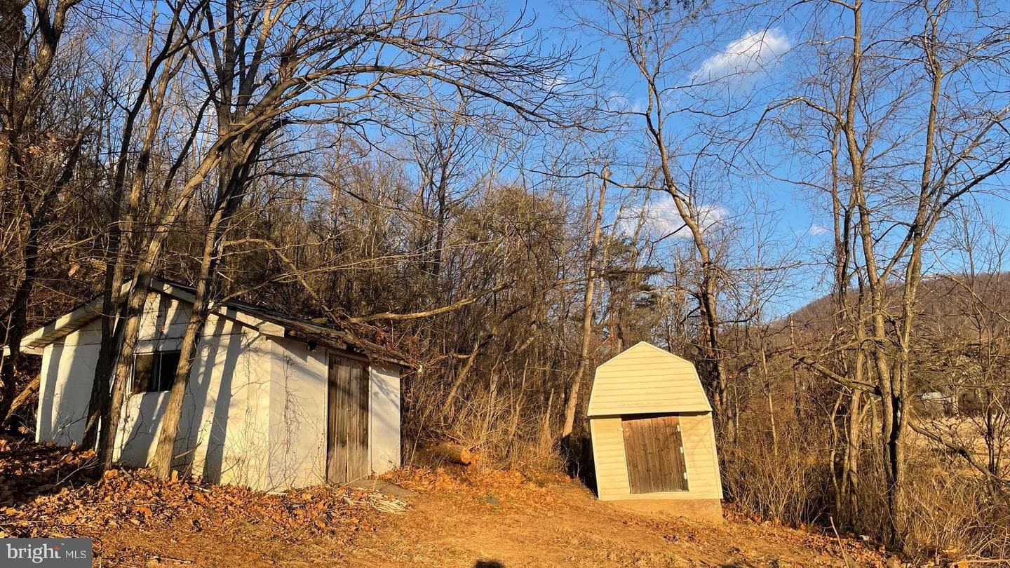 51 Hickory Hill Road photo 12