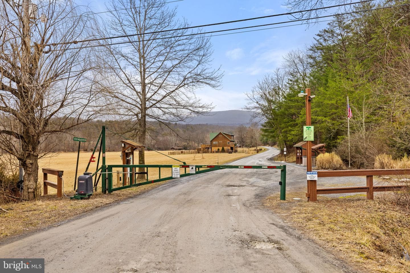 2368 Crossings View Road photo 96
