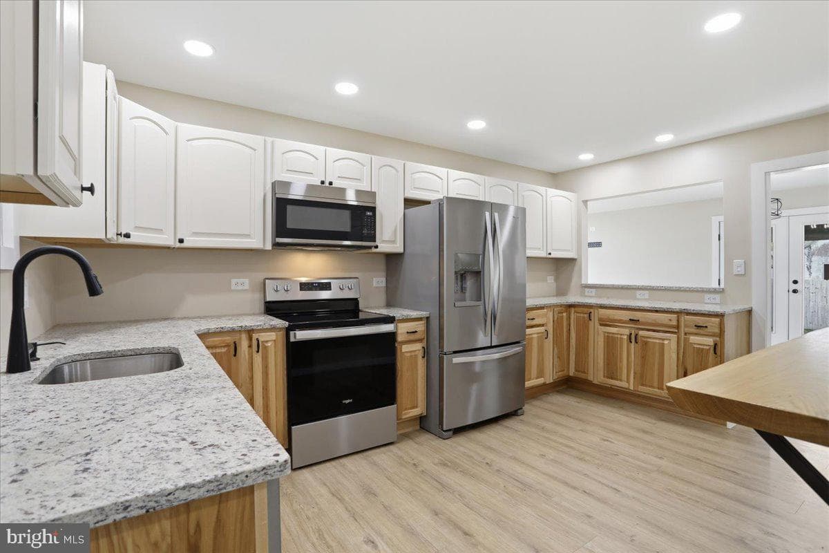 80 N Fairfax Street photo 10