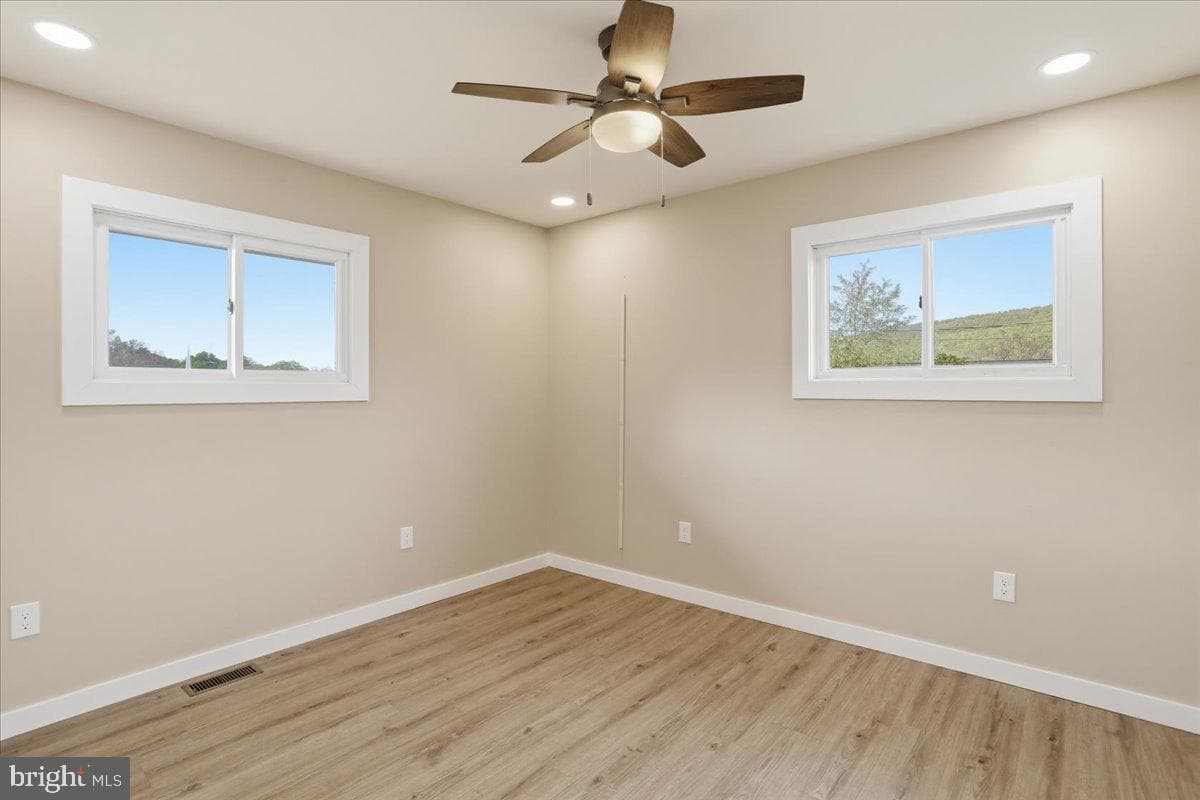 80 N Fairfax Street photo 22